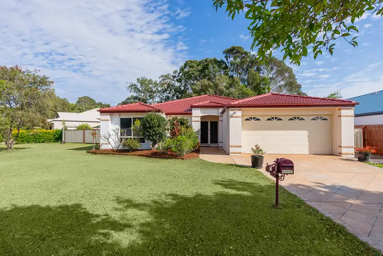 7 Oakdale Drive