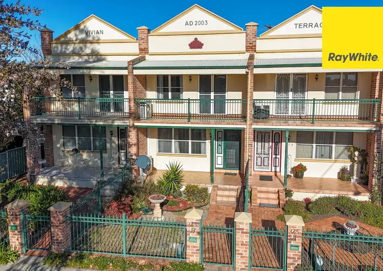 95b Vivian Street