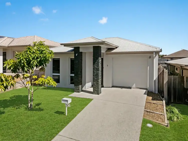 7 Mount Cooroora Street