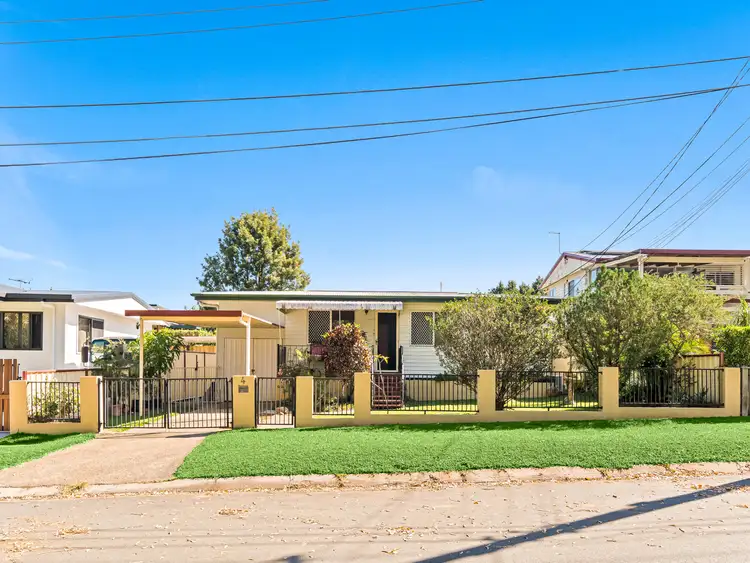 4 Bunda Street