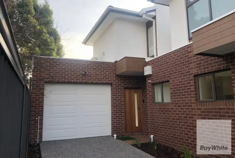 17 Shand Road