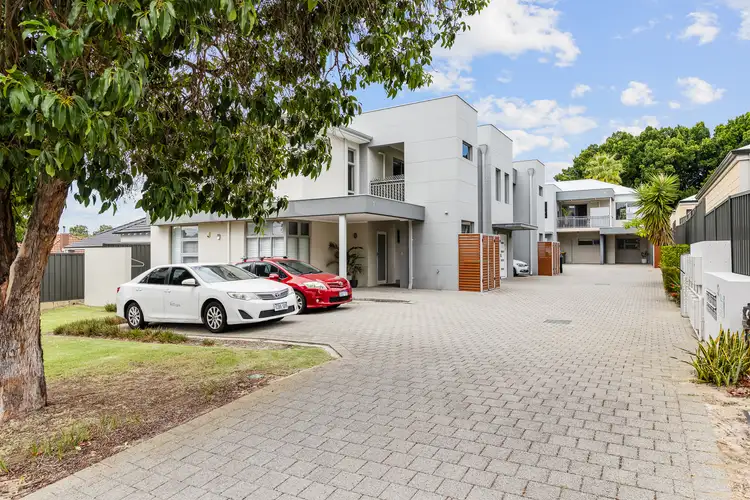 6/12 Smiths Avenue
