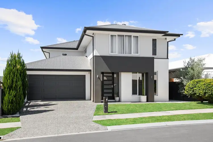 4 Yarra Street