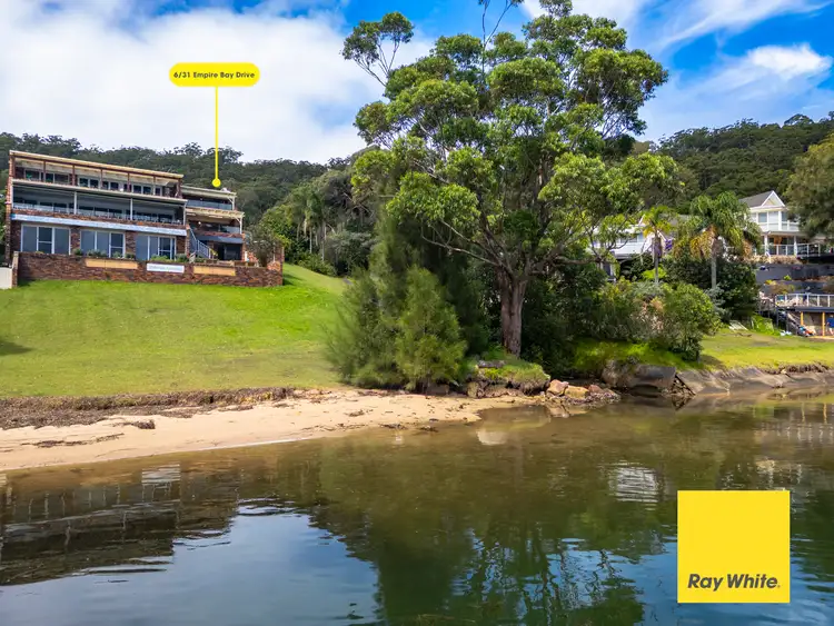 31 Empire Bay Drive