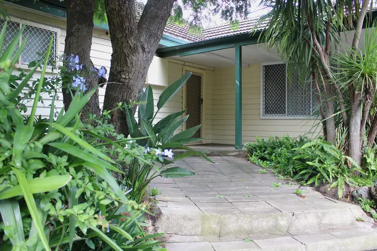 1 Borrie Street