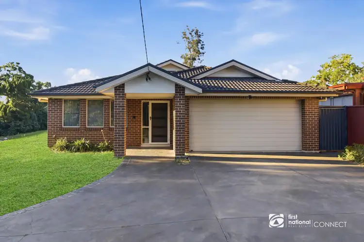 51 Hawkesbury Valley Way