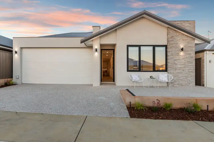 27 Macdonnell Avenue
