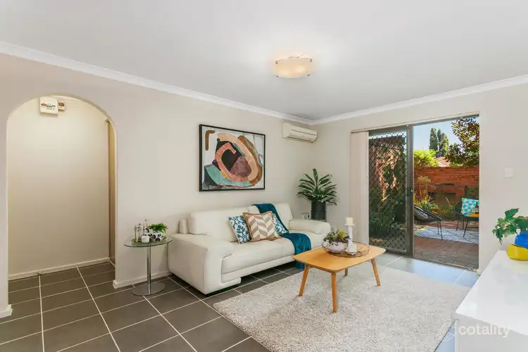 8 Gwenyfred Road