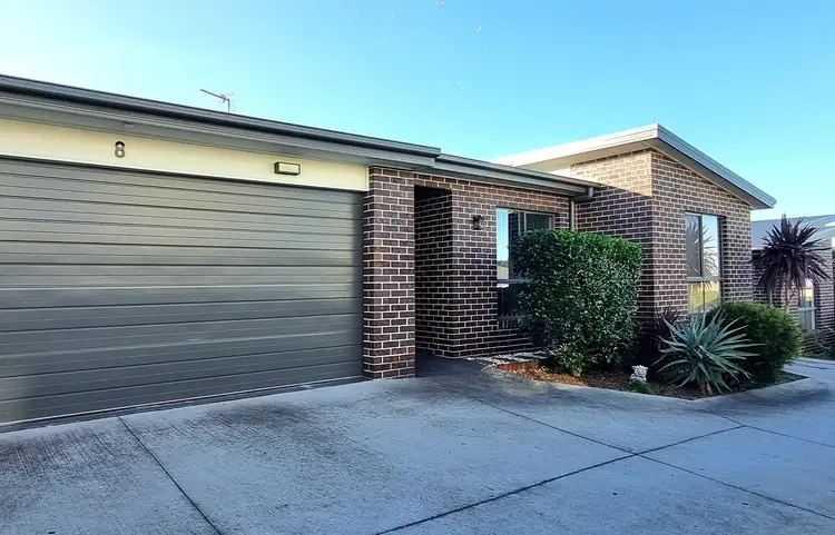 126 Kanahooka Road