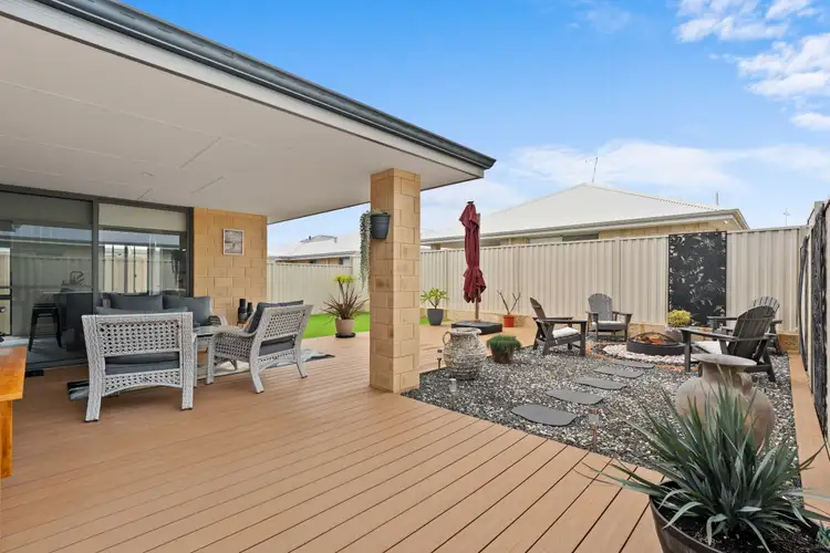 16 Halifax Vista
