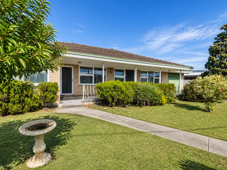 10 Wattle Avenue