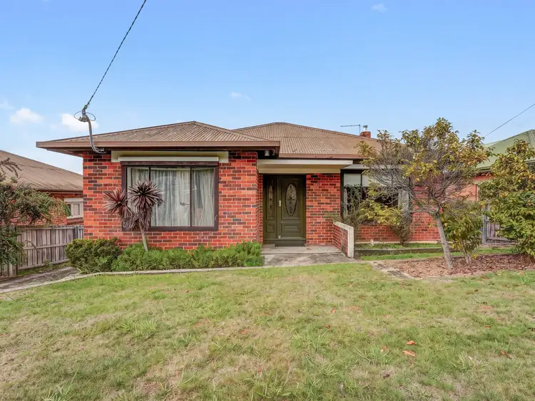15 Bowen Avenue