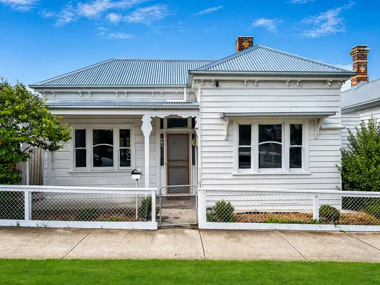 201 Yarra Street