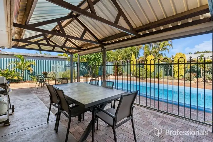 34 Helena Crescent