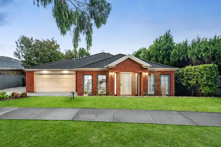 14 Loders Way