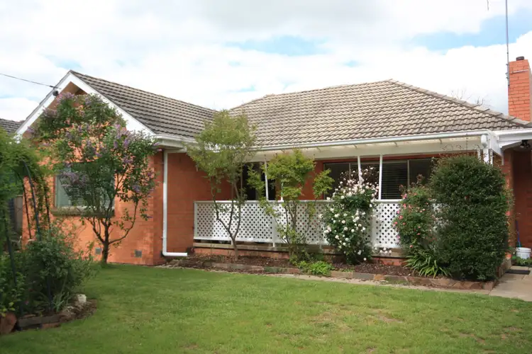 33 Maud Street