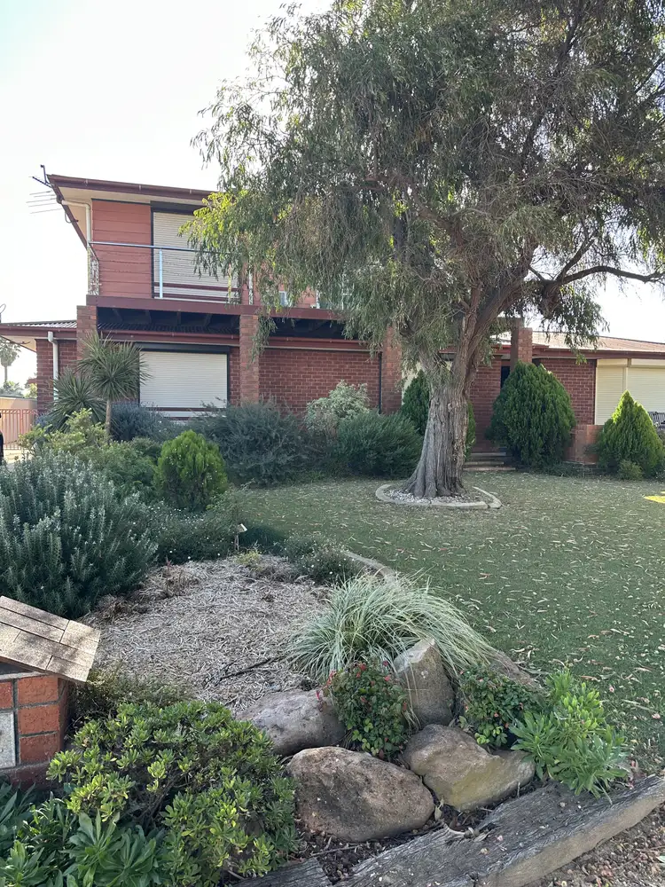 3 Bridge Road