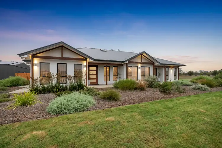 11 Rolton Court