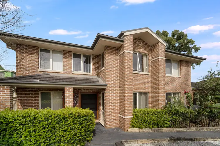 15 Melaleuca Avenue