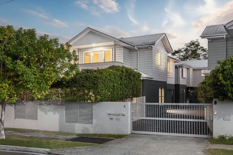 8 Leighton Street