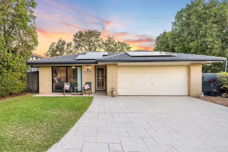 11 Crown Place