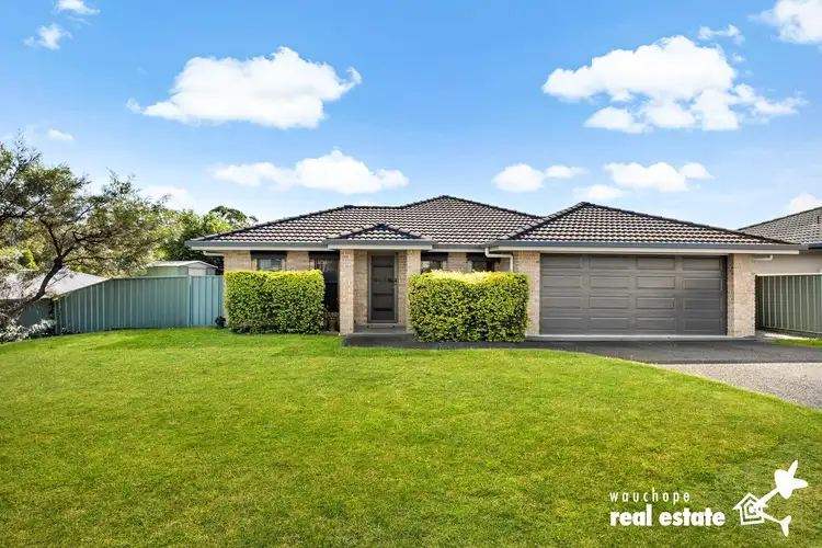28 Crosslands Avenue