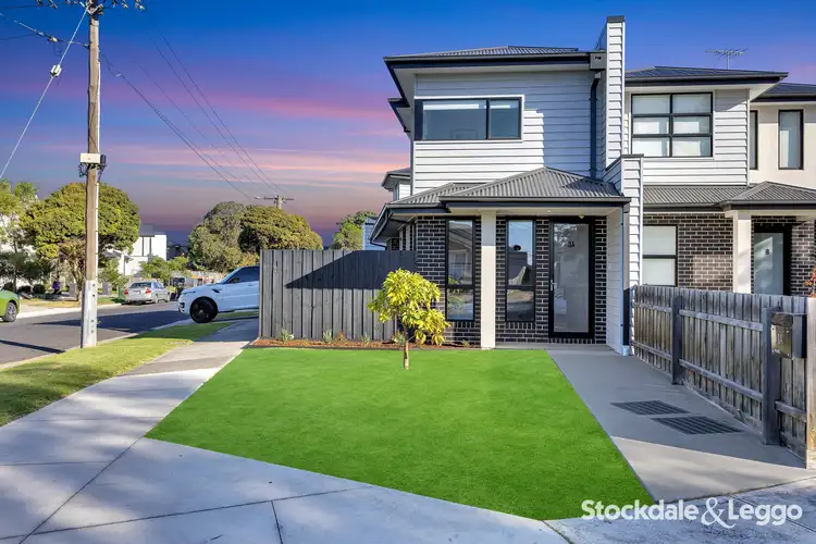 8A Hillman Street