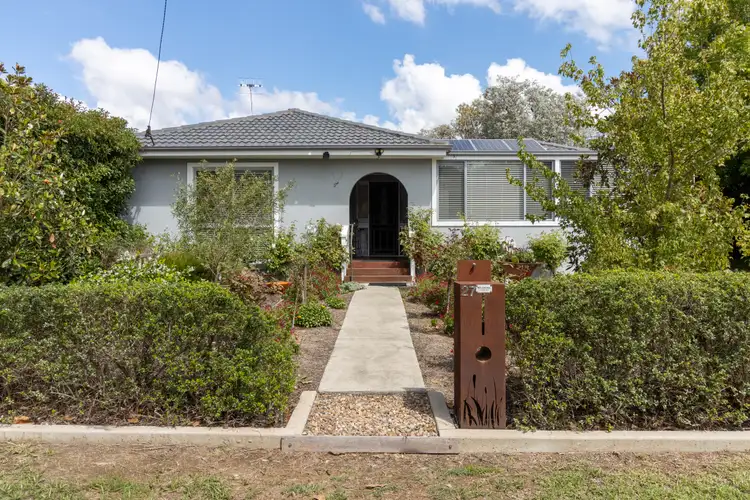 27 Forster Street