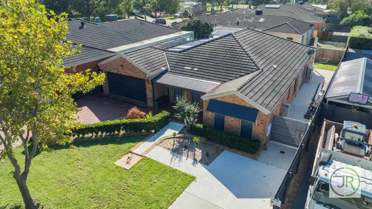 4 Ashmore Avenue