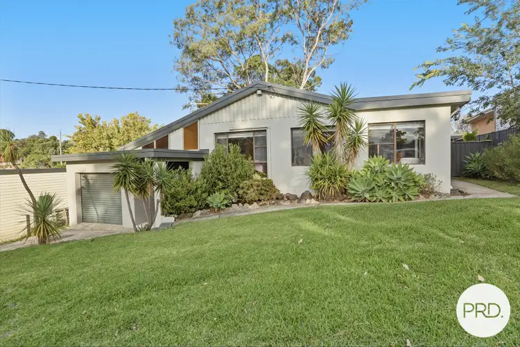 166 Lakelands Drive