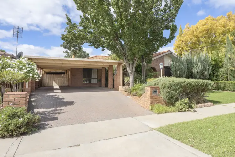 13 Currie Street