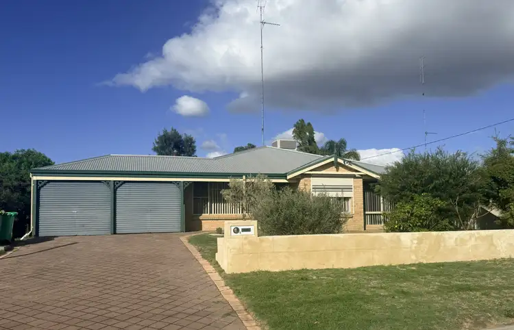 4 Teesdale Street