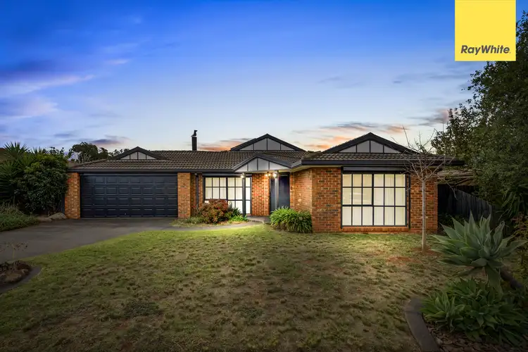 16 Clarendon Drive