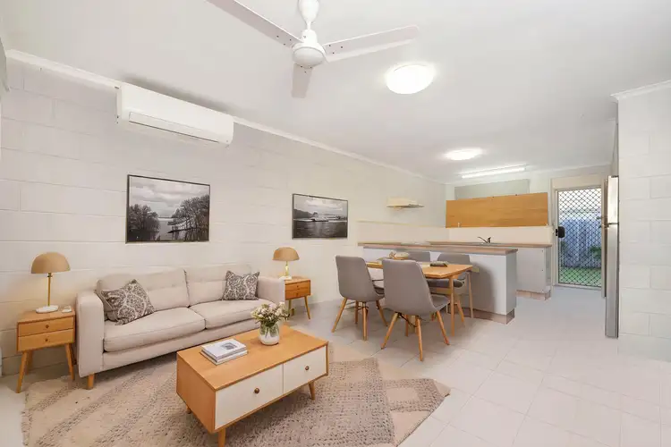 32 Albury Street