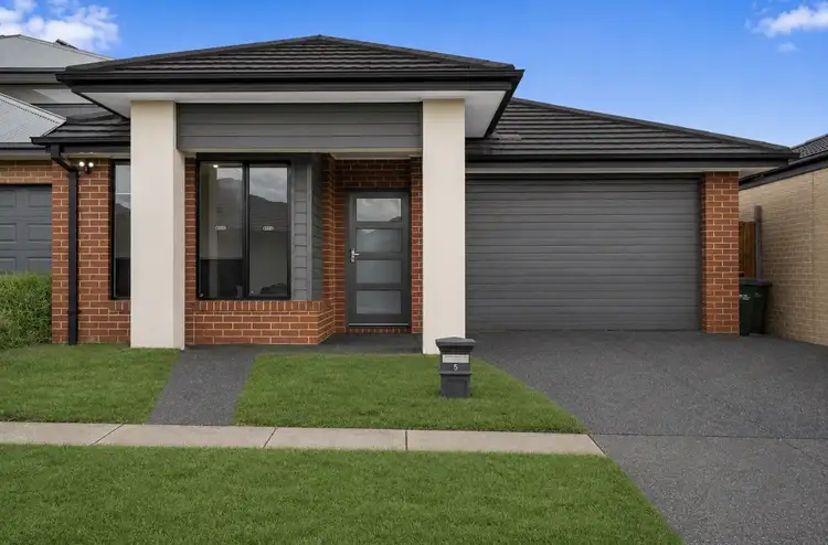 5 Farnsworth Street