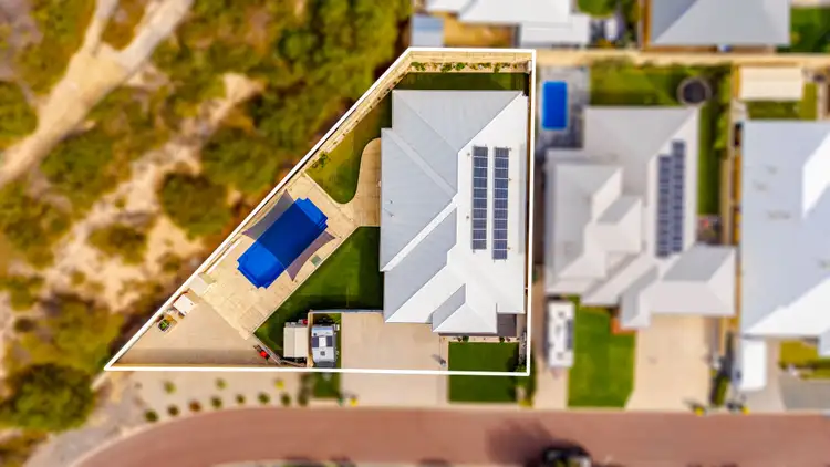 15 Aurifera Parkway
