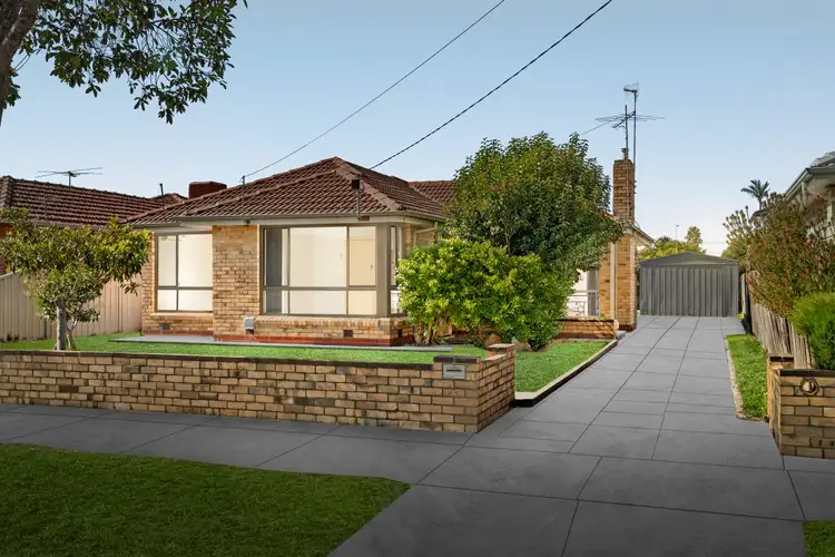 15 Clarevale Street