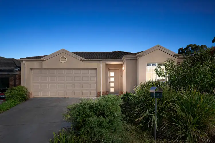 6 Sunnybrae Drive