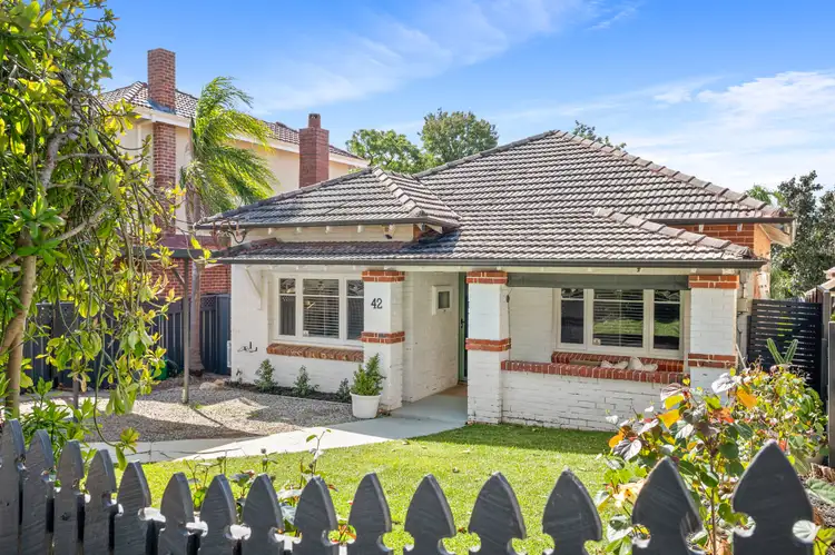 42 Lansdowne Road