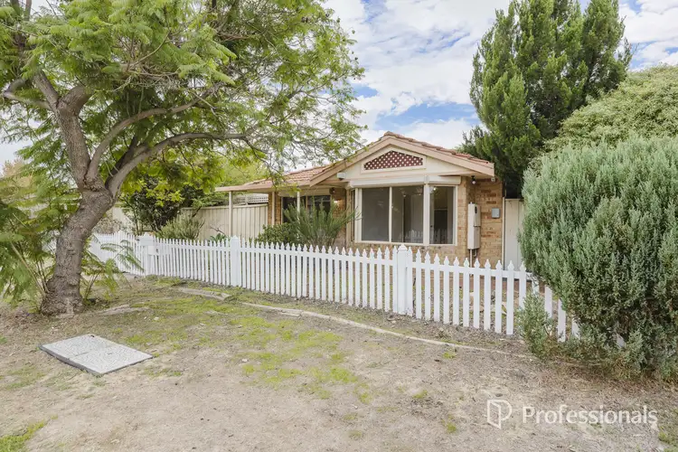 32 Parrotbush Crescent