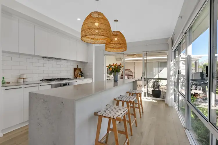 11 Clydesdale Drive