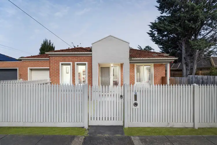 1A Vivienne Street