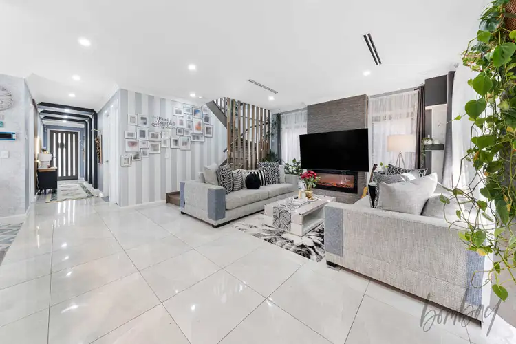 2 Bowenia Avenue
