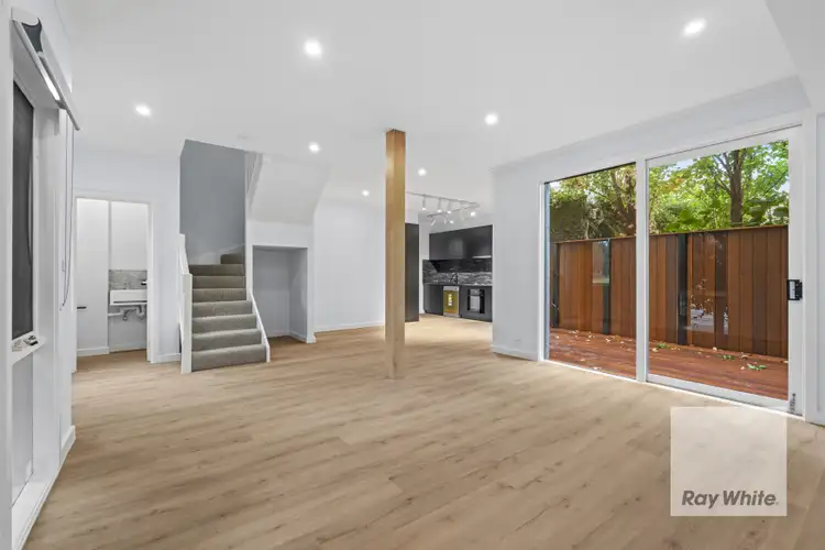 4/1044 Drummond Street