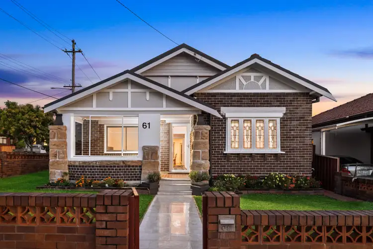 61 Tabrett Street