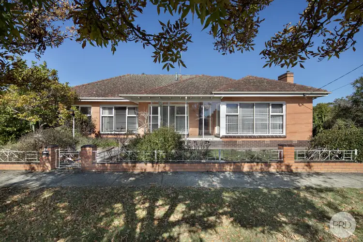 303 La Trobe Street