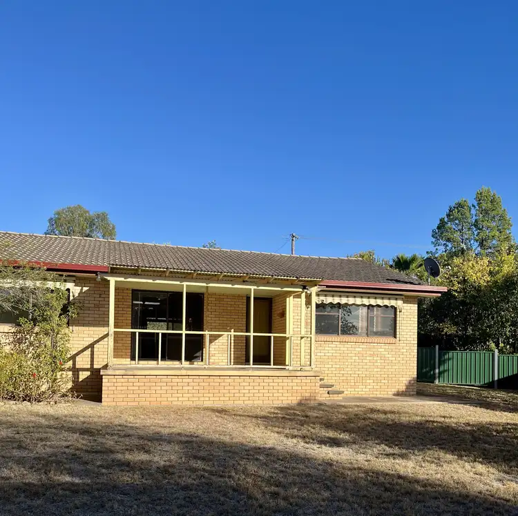 44 Breeza Street