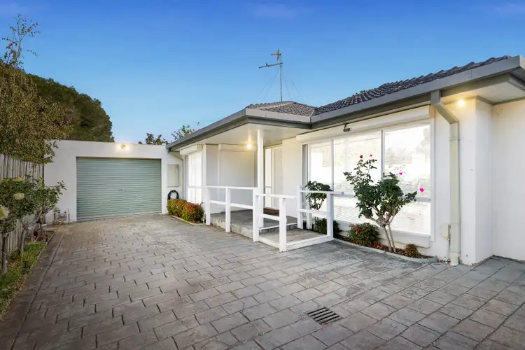37 Thornhill Drive
