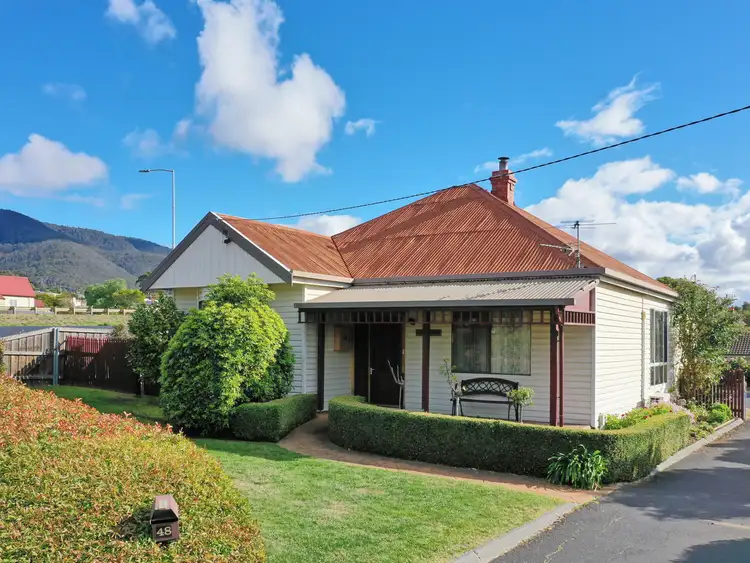 48 Abbotsfield Road