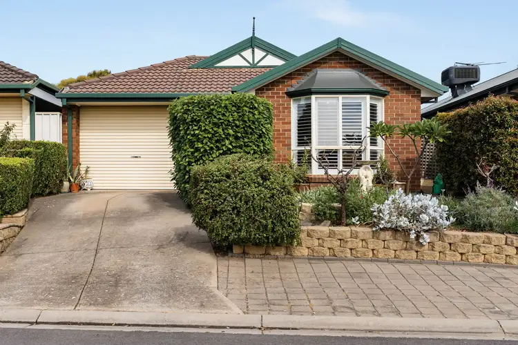 8 Padthaway Court